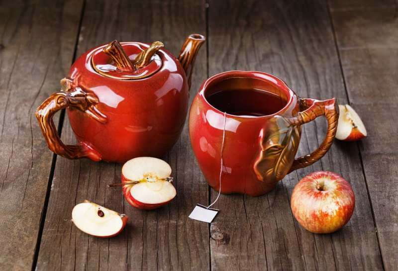 Яблочный чай из кожуры яблок более полезен.