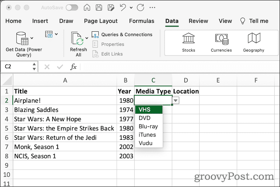 Раскрывающийся список в таблице Excel