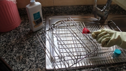 Как почистить провод духовки? 