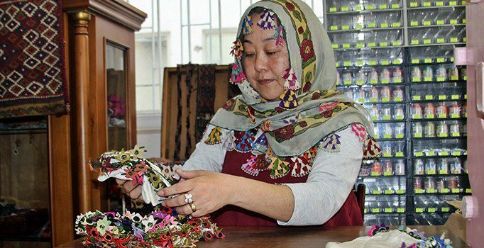 Японская невеста обнимает турецкую культуру