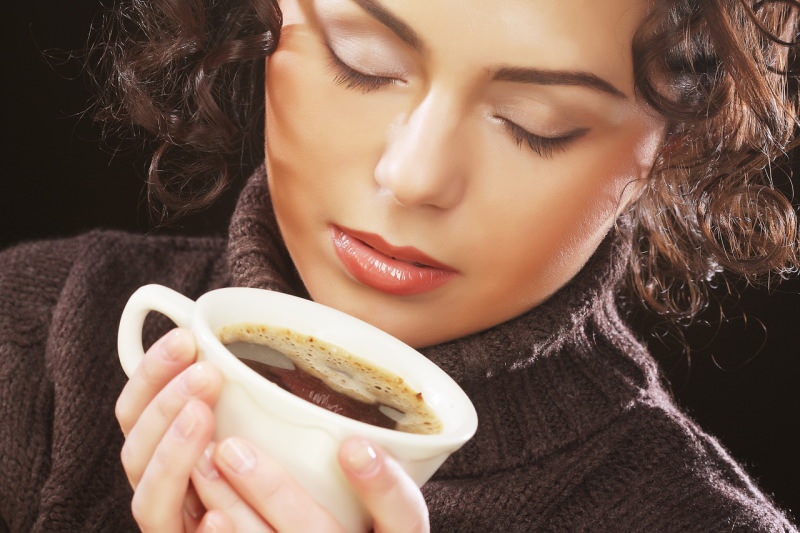 Могут ли кормящие матери пить кофе?