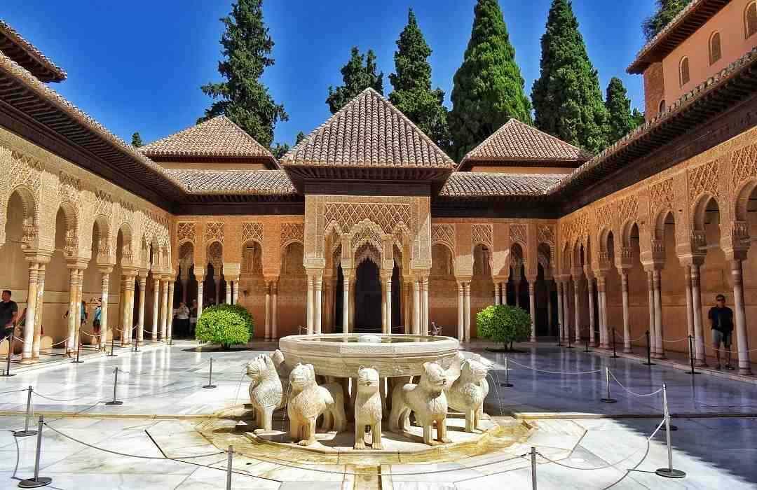 Особенности дворца Альгамбра