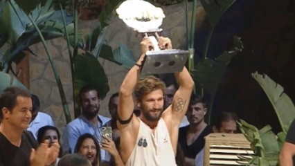Движению аплодируют чемпион выжившего Адем Киличчи