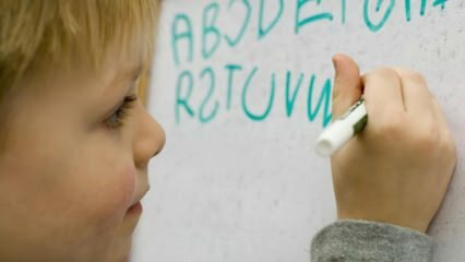 Как научить детей азбуке?