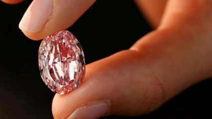 Цена поражает: продан самый «самый большой» бриллиант!