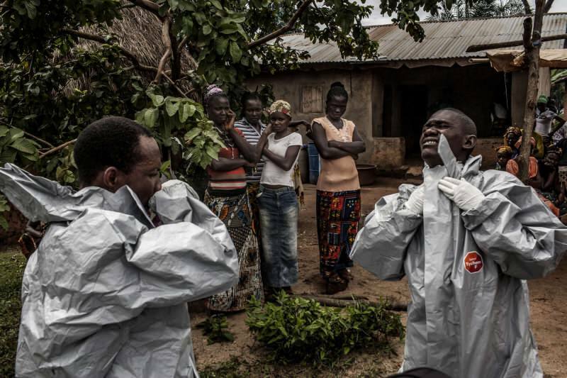 Эбола в Африке вызвала страх и панику