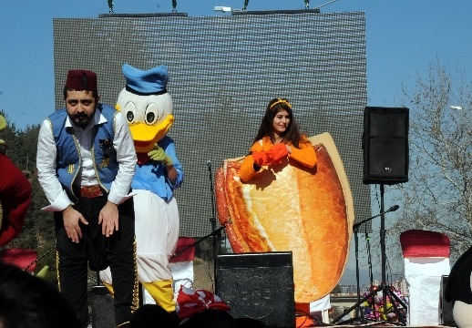 Kadirli Фестиваль традиционного колбасного хлеба 