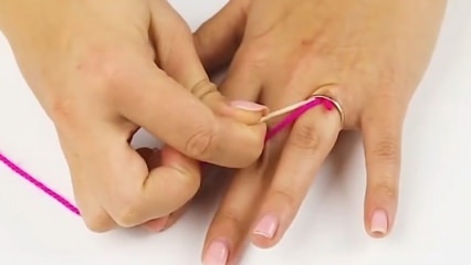Как убрать кольцо, застрявшее в пальце?