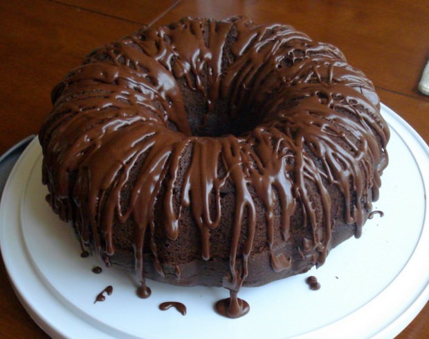 Самый простой рецепт шоколадного торта! Как приготовить шоколадный торт? Шоколадный торт с небольшой начинкой