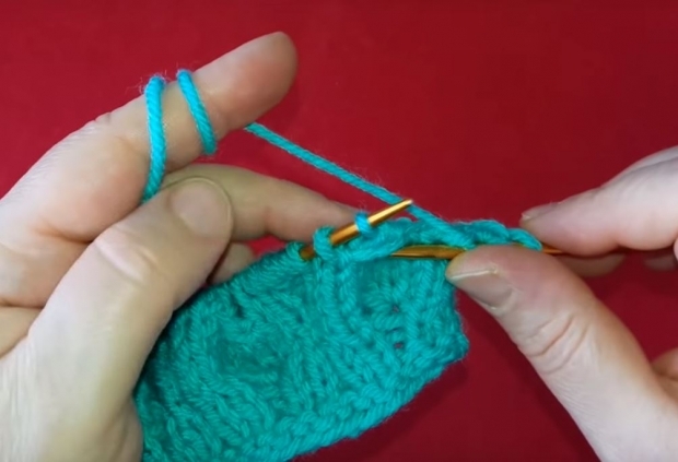 Как сделать малиновый узор вязания?