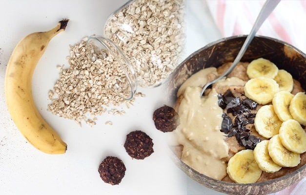 Рецепт диетического овсяного завтрака: как приготовить банан и какао-овсяные хлопья?