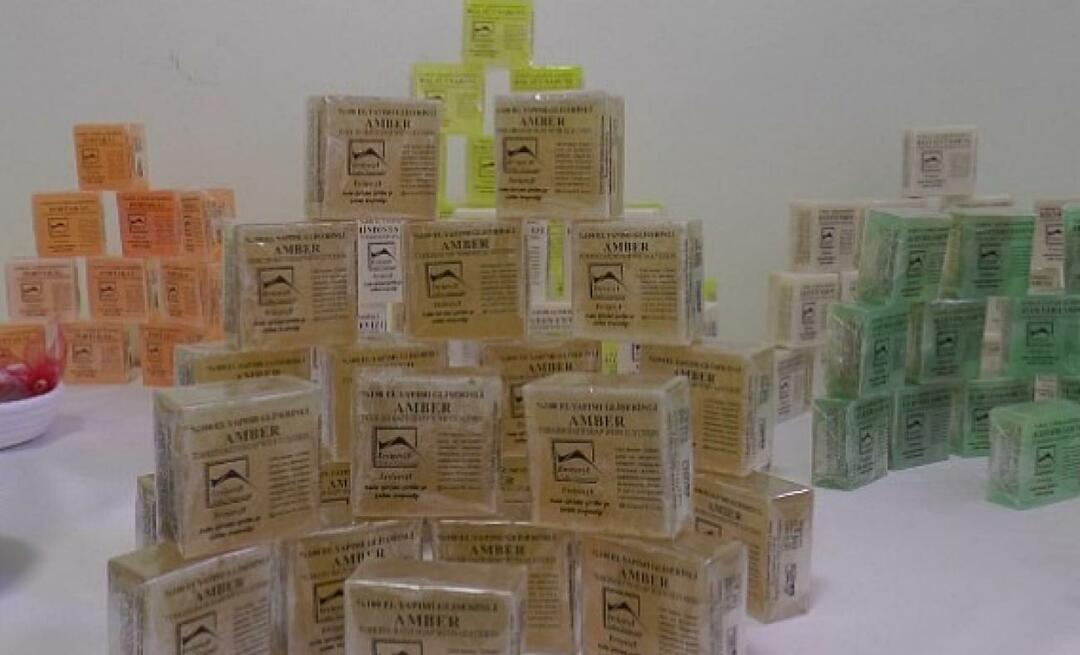Женский кооператив «Эрджиес 38» вносит свой вклад в домашнее хозяйство, производя натуральное мыло!