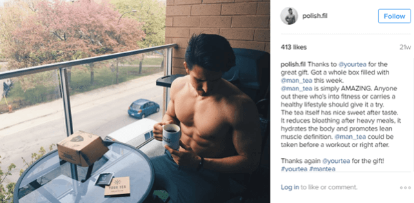 Микро-влиятельный человек Филип Томашевски позирует с Man Tea и делится преимуществами со своими подписчиками в Instagram.
