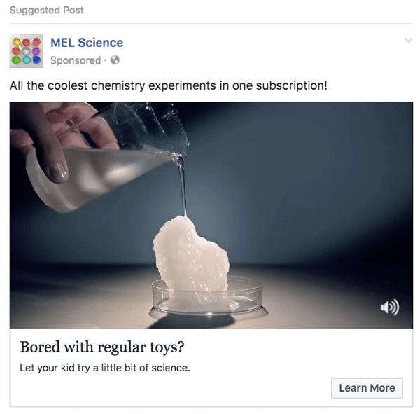 В этой рекламе MEL Science на Facebook используются отрывки из видео на YouTube.