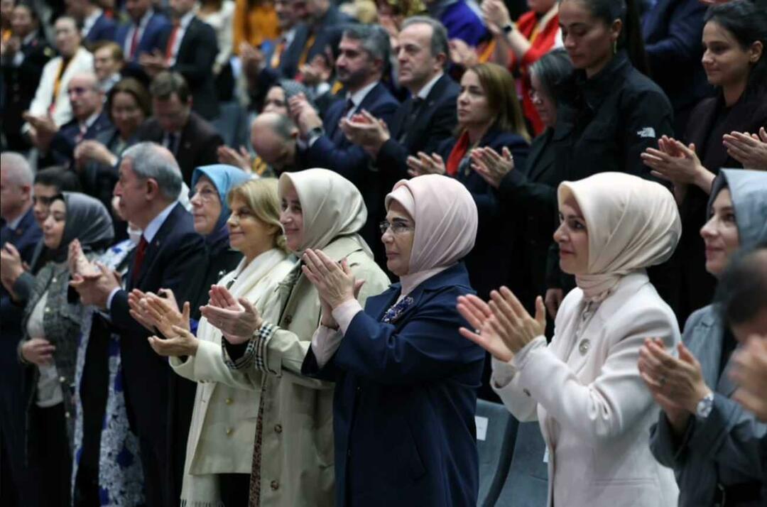 Специальное послание первой леди Эрдогана по случаю Международного дня борьбы за ликвидацию насилия в отношении женщин!