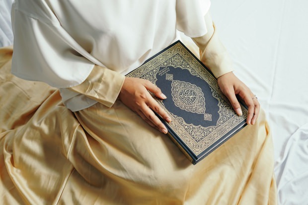Какова награда за чтение Суры Кеф в пятницу? Арабское произношение и достоинства Сурат аль-Каф!