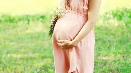 Какими должны быть отношения во время беременности? До какого месяца беременности можно половой акт?