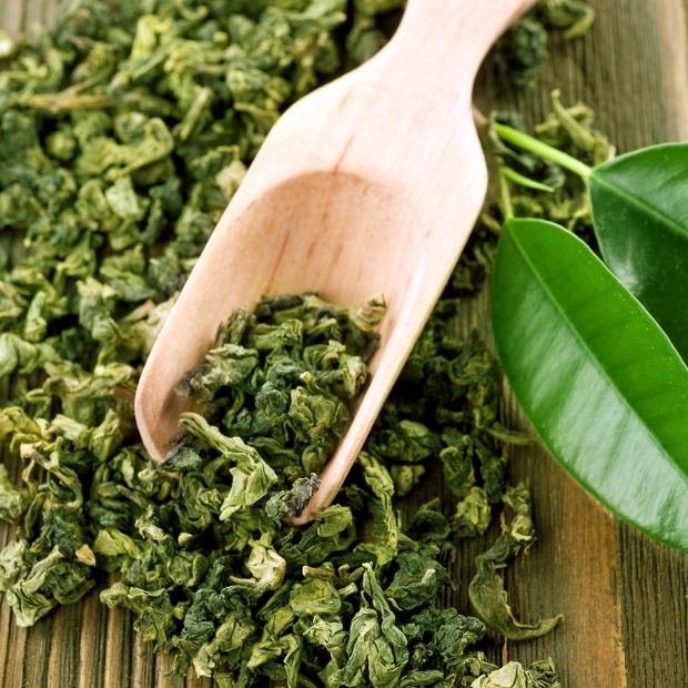 Не ослабляет ли пить зеленый чай ночью без сна?