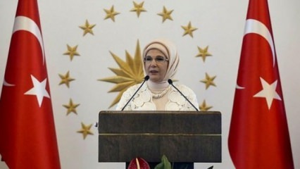 Первая леди Эрдоган приветствовала жен послов