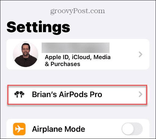 Используйте пространственное аудио на Apple AirPods