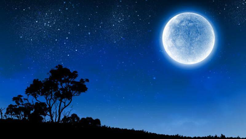 Синяя полная луна наступит в октябре